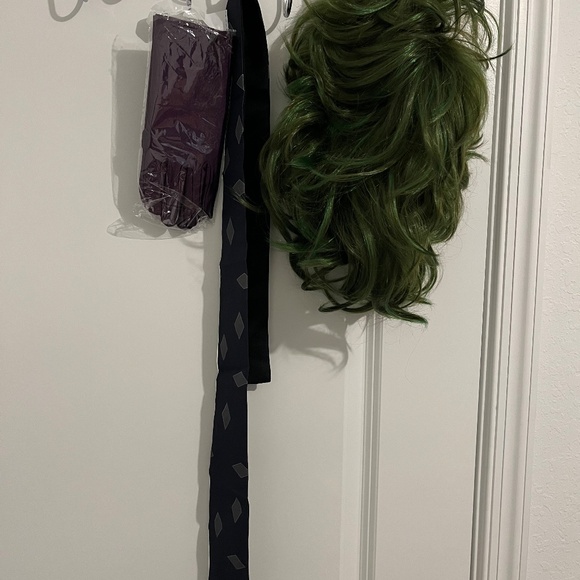 Joker Costume / Cosplay - Picture 6 of 7